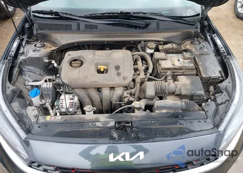 2024 Kia Forte Gt-Line z USA, uszkodzony, nr VIN 3KPF54ADXRE833037